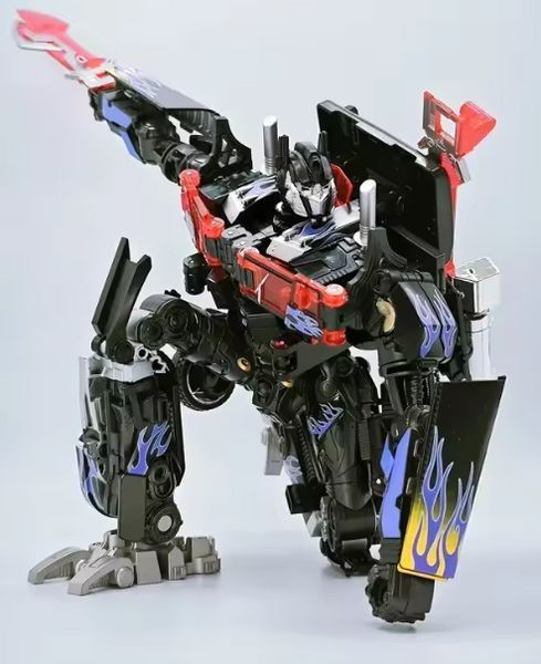 Преміум Колекційна Фігурка-Трансформер &laquo;Немезис Прайм&raquo; (Nemesis Prime) &mdash; Чорний Оптімус 1093 фото