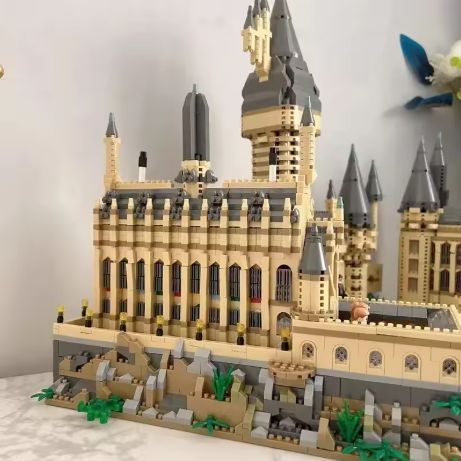 Конструктор Замок Harry Potter "Hogwarts Castle" 1112 фото