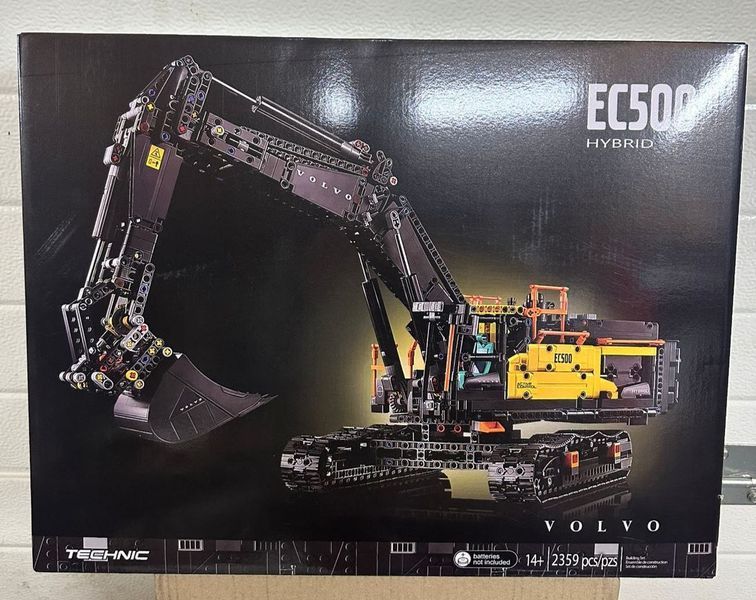Величезний авто- конструктор екскаватор Volvo EC500 Hybrid Excavator 1070 фото