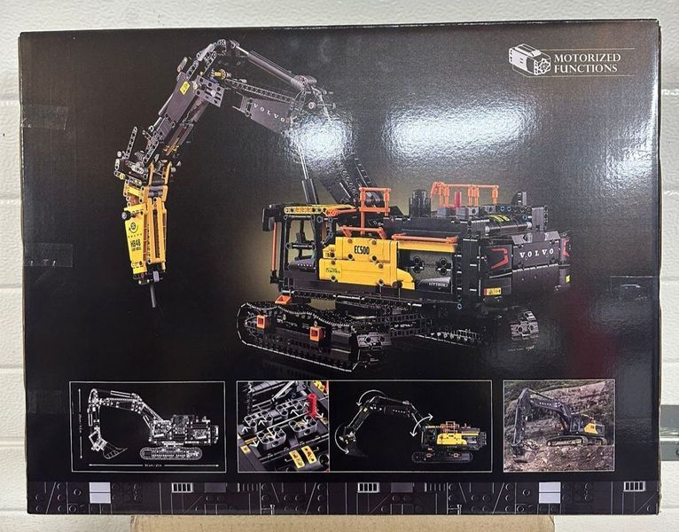 Величезний авто- конструктор екскаватор Volvo EC500 Hybrid Excavator 1070 фото