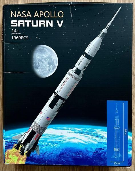 Конструктор NASA Apollo Saturn V НАСА Сатурн-5-Аполлон 1129 фото